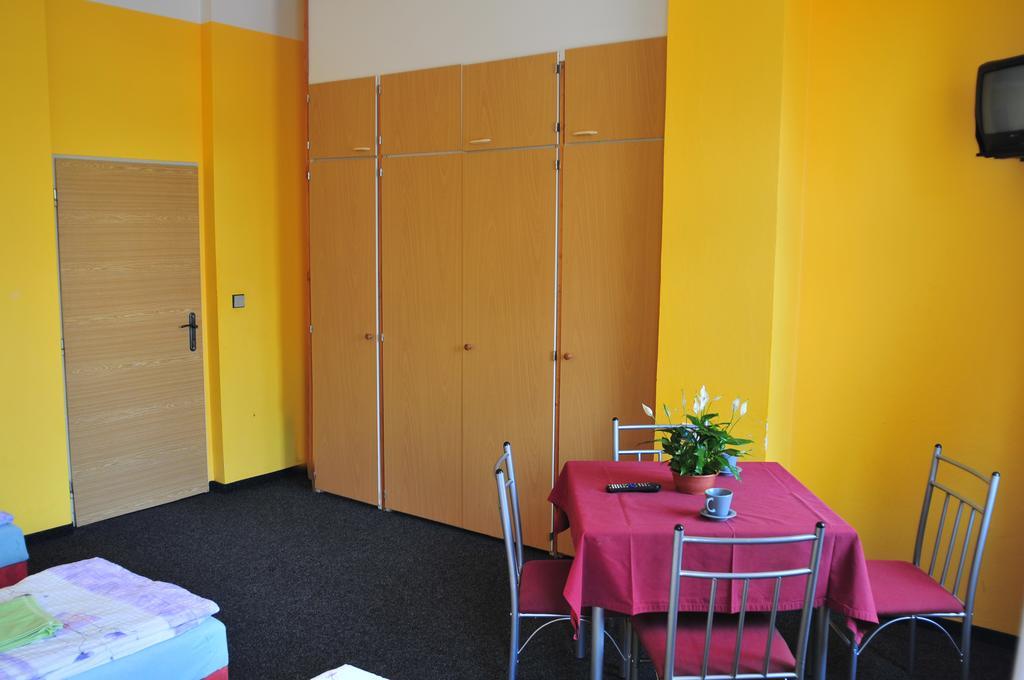 Hostel Alia Πράγα Δωμάτιο φωτογραφία
