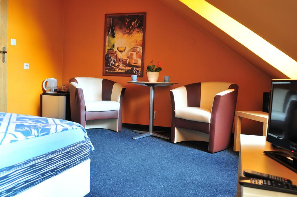Hostel Alia Πράγα Εξωτερικό φωτογραφία