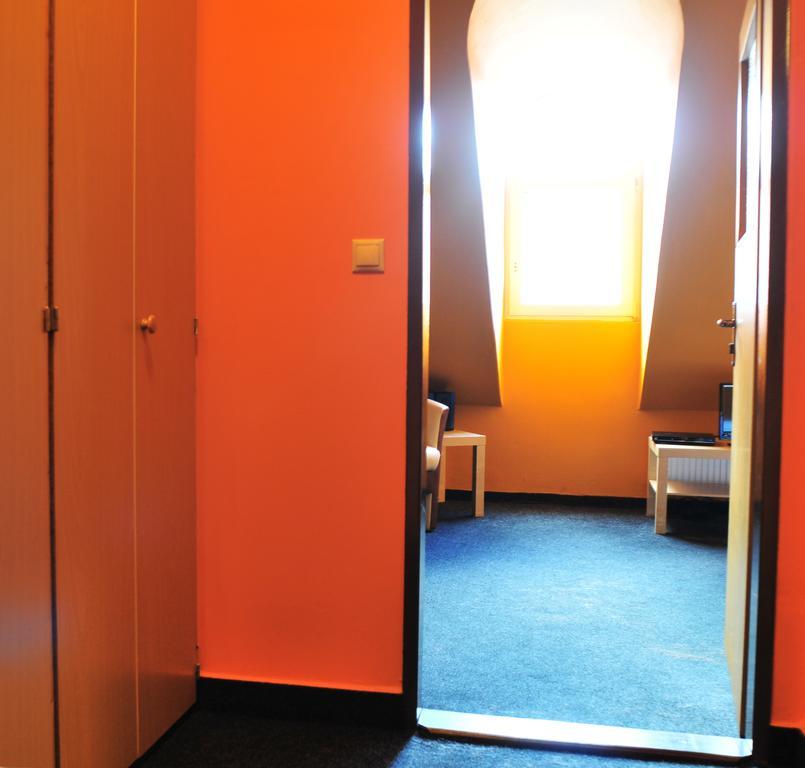 Hostel Alia Πράγα Δωμάτιο φωτογραφία