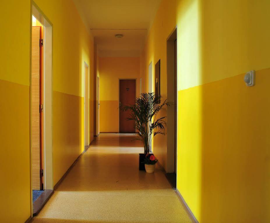 Hostel Alia Πράγα Εξωτερικό φωτογραφία